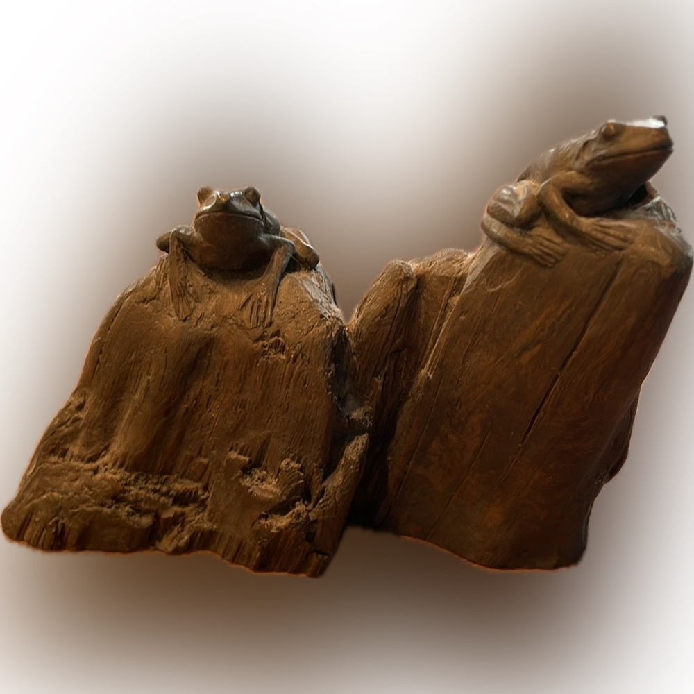 Small Frog Sculpture Peter Berryman